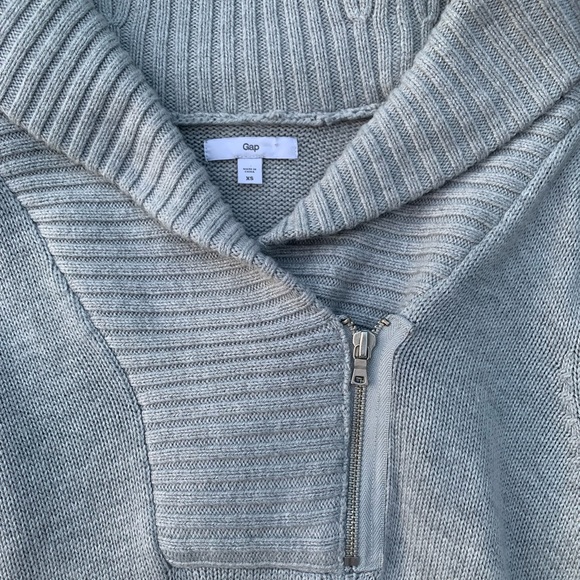 The Gap Gray Knit Quarter Zip Sweater - Picture 3 of 4